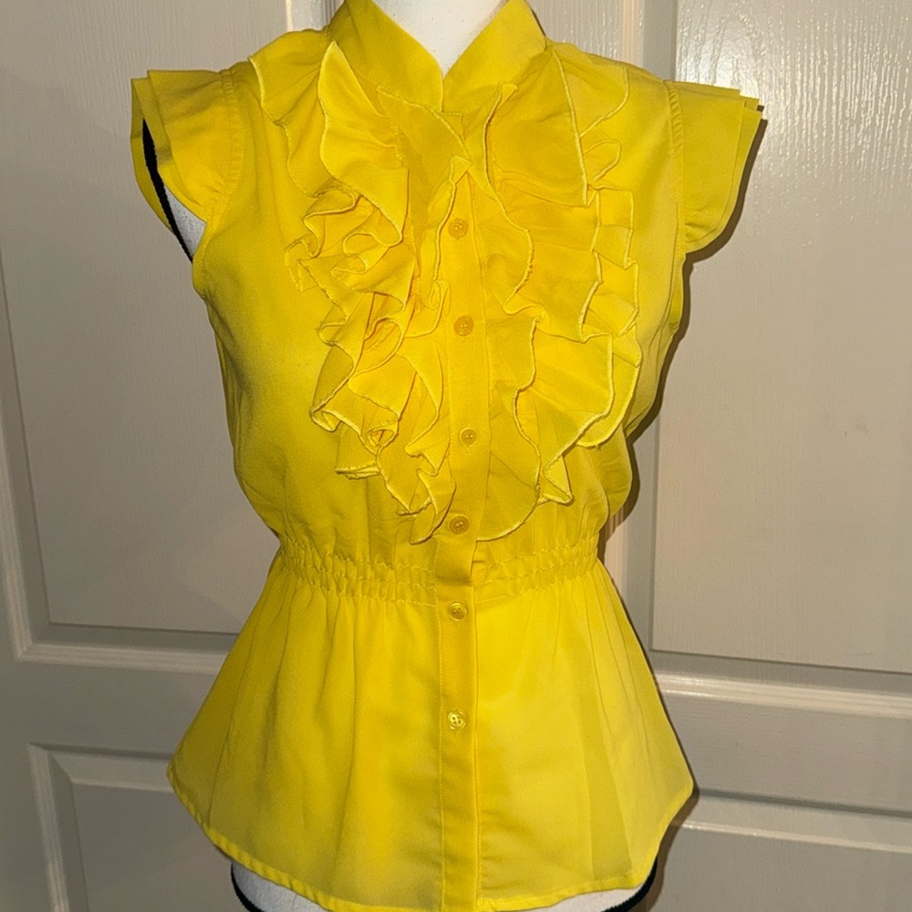 JUNIORS - Yellow Ruffle Blouse - Size Medium